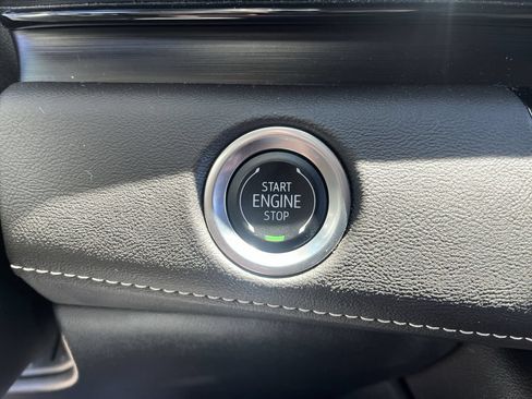 Used 2024 Cadillac Escalade Sport AWD/4WD image 16