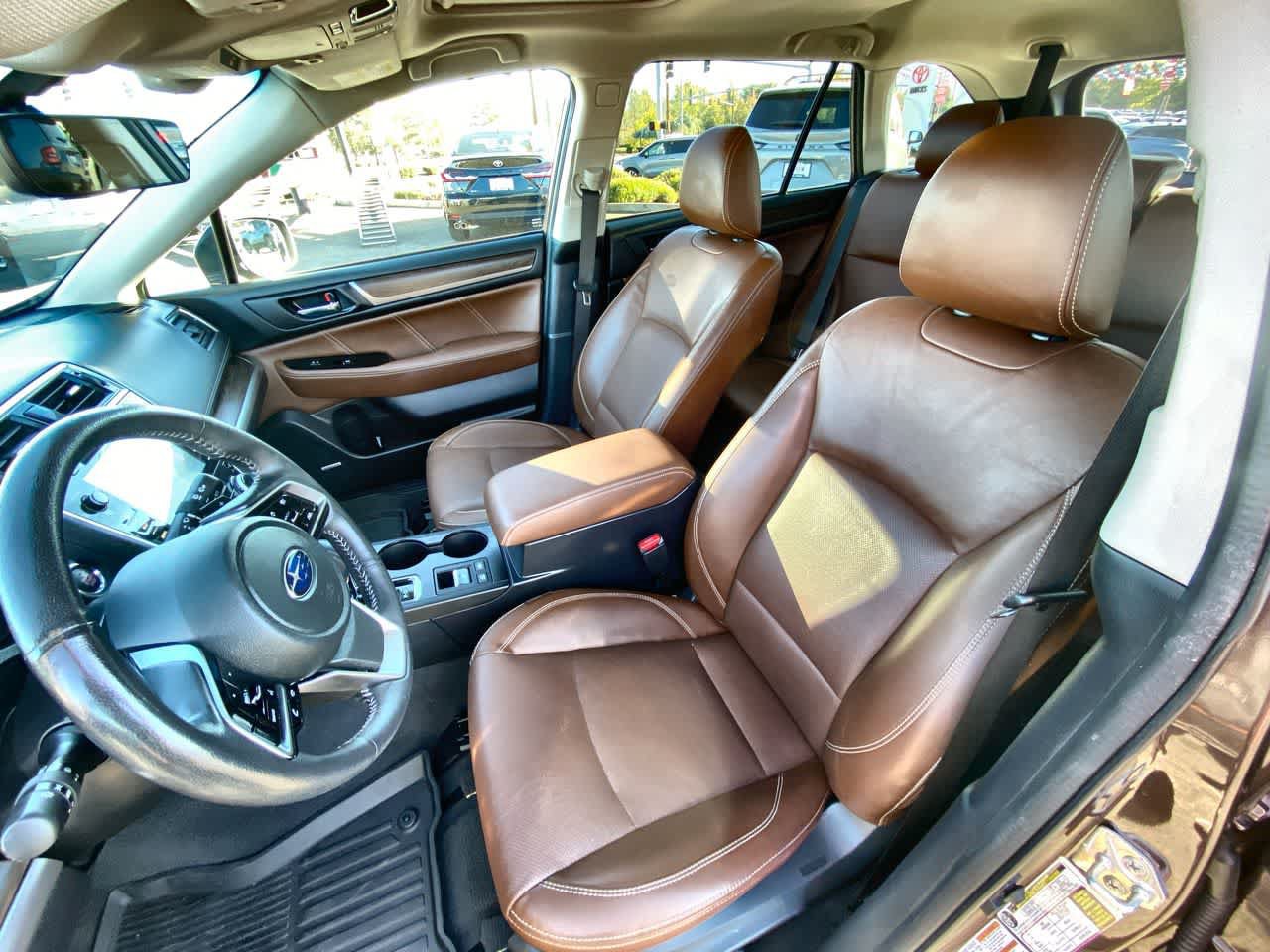 Used 2019 Subaru Outback 3.6R Touring w/ Popular Package #3A AWD/4WD image 11