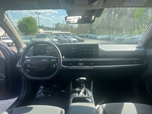 Used 2025 Kia K4 LXS image 29