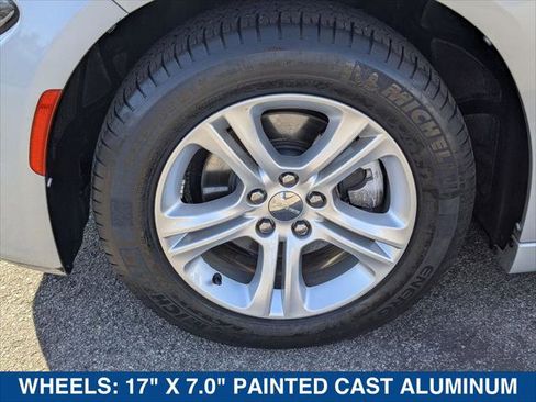 Used 2021 Dodge Charger SXT w/ Leather Interior Group RWD image 9