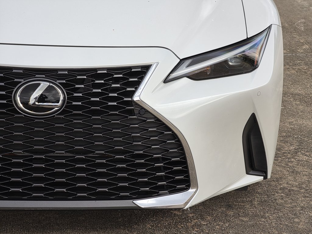 Used 2024 Lexus IS 300 w/ Comfort Package RWD image 4