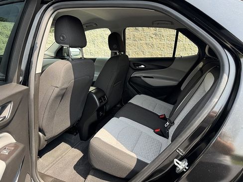 Used 2022 Chevrolet Equinox LS w/ LS Convenience Package image 15