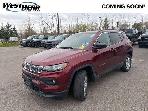 Used 2022 Jeep Compass Latitude w/ Convenience Group AWD/4WD image 4