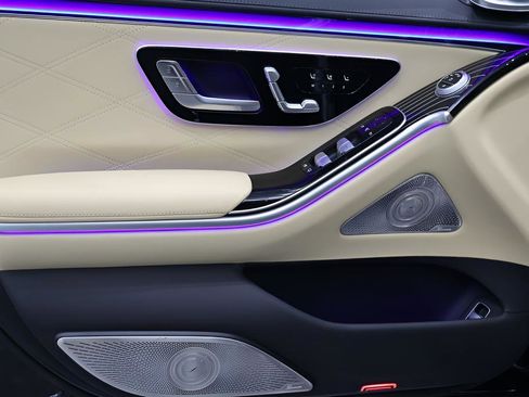 Used 2025 Mercedes-Benz S 63 AMG S image 10