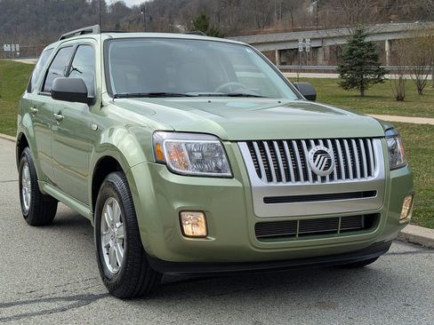 Used 2009 Mercury Mariner 4WD image 2