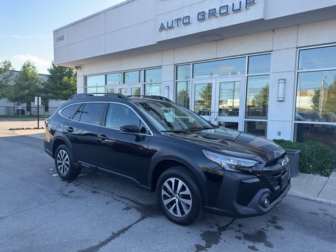 Used 2024 Subaru Outback Premium AWD/4WD image 10