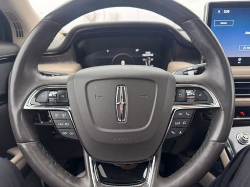 Used 2023 Lincoln Nautilus Reserve w/ Monochromatic Package image 9