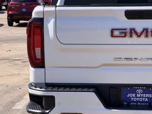 Used 2025 GMC Sierra 1500 Denali w/ Denali Reserve Package RWD image 10