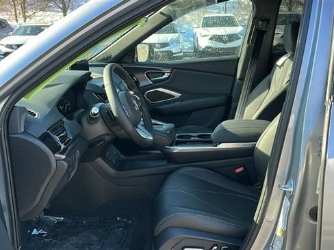 New 2026 Acura RDX SH-AWD image 9