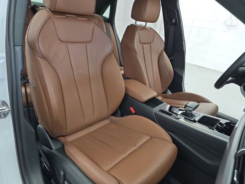 Used 2023 Audi A4 2.0T Prestige w/ Prestige Package image 10