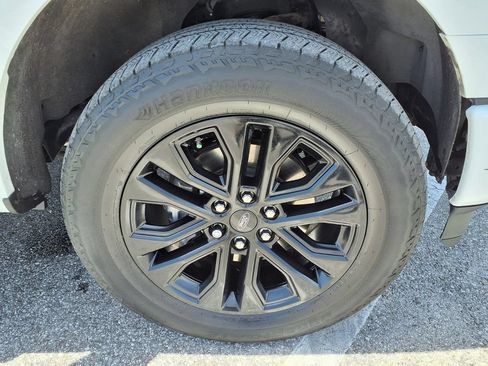 Used 2024 Ford F150 Lariat w/ Equipment Group 502A High AWD/4WD image 9