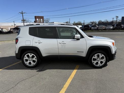 Used 2015 Jeep Renegade Limited image 6