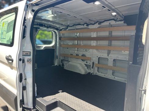 Used 2024 Ford Transit 250 Low Roof w/ Exterior Upgrade Package RWD image 12