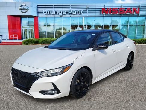 Used 2023 Nissan Sentra SR w/ Midnight Edition Package image 4