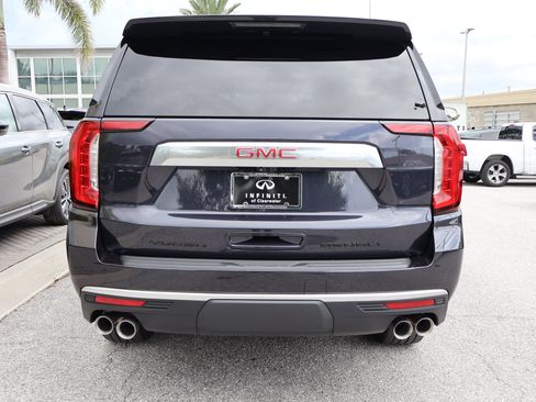Used 2024 GMC Yukon Denali w/ Advanced Technology Package AWD/4WD image 8