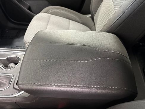 Used 2023 Chevrolet Traverse LT AWD/4WD image 27