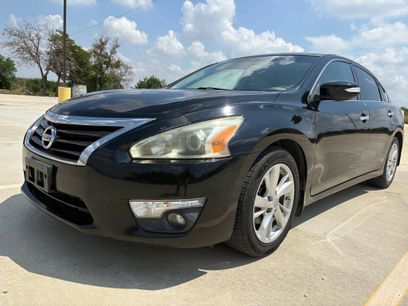 Used 2015 Nissan Altima 2.5 SL w/ Technology Package