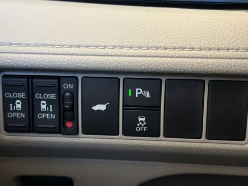 New 2026 Honda Odyssey Touring image 31