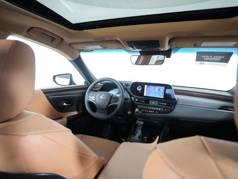 Certified 2024 Lexus ES 350 w/ Premium Package image 16