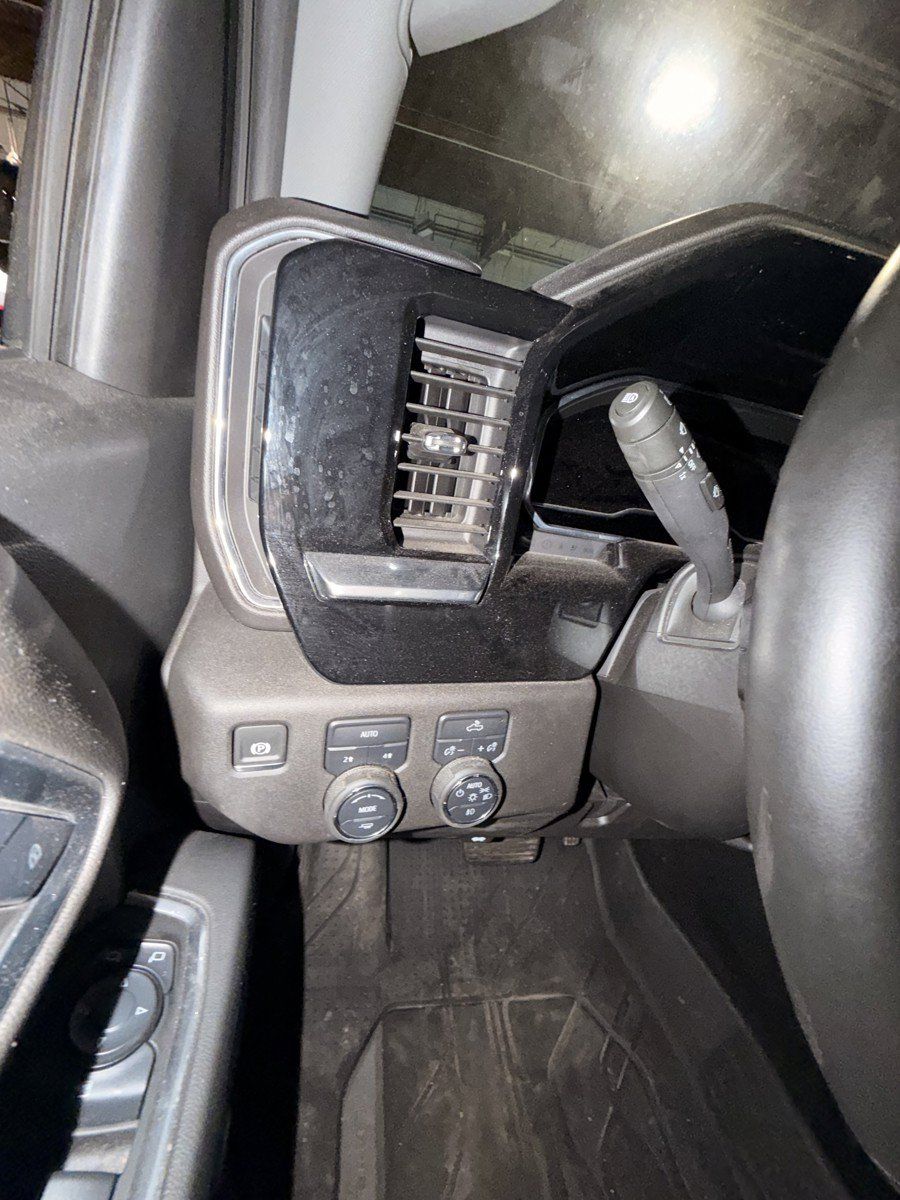 Used 2024 Chevrolet Silverado 1500 RST w/ Max Trailering Package AWD/4WD image 14