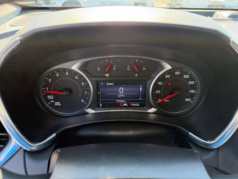 Used 2020 Chevrolet Equinox LT image 9