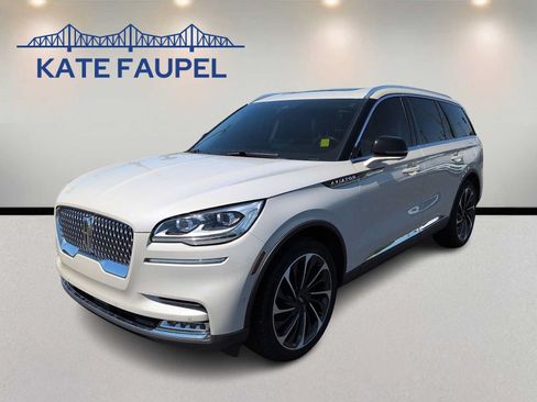 Used 2024 Lincoln Aviator Reserve w/ Equipment Group 201A AWD/4WD image 3