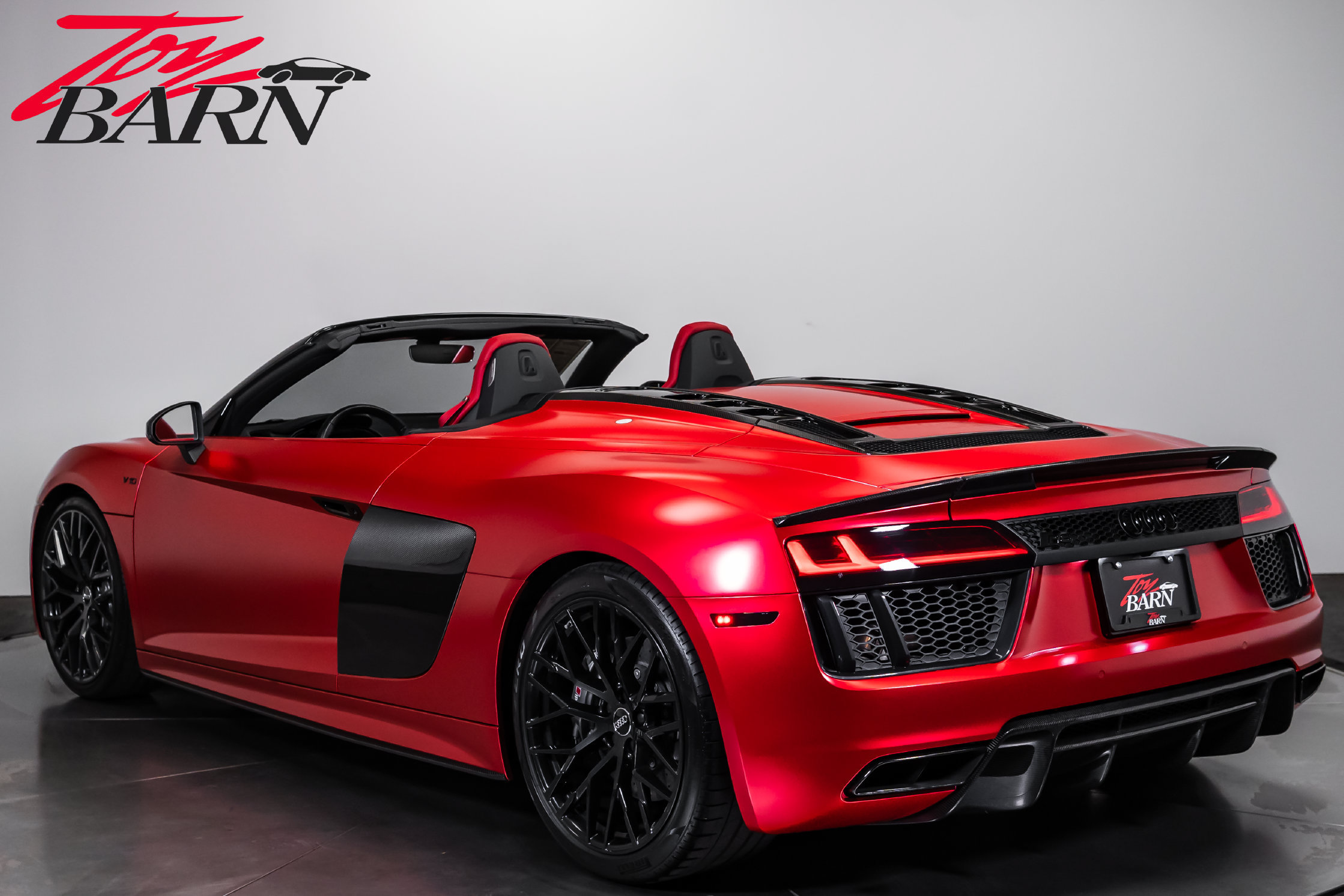 Used 2018 Audi R8 V10 plus AWD/4WD image 3