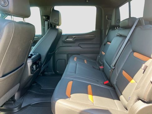 Used 2024 GMC Sierra 1500 AT4 w/ AT4 Premium Package AWD/4WD image 25