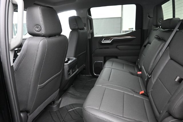 New 2026 Chevrolet Silverado 1500 RST AWD/4WD image 9