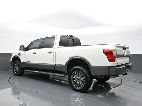 Used 2019 Nissan Titan Platinum Reserve w/ Platinum Utility Package AWD/4WD image 10