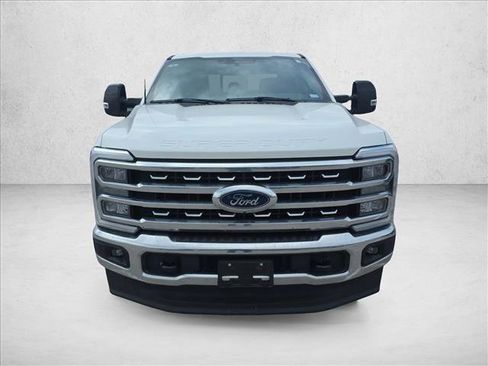 Used 2024 Ford F250 Lariat w/ FX4 Off-Road Package AWD/4WD image 8