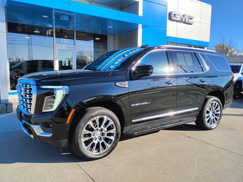 Used 2025 GMC Yukon Denali image 16