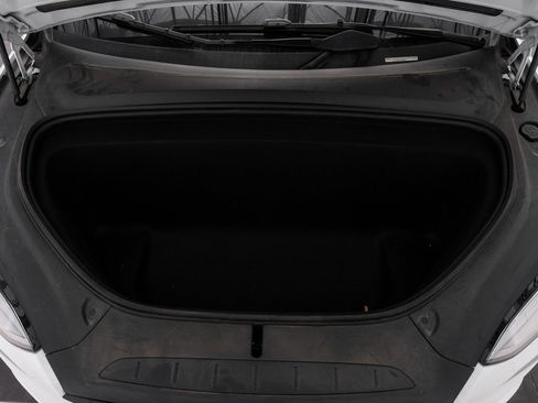 Used 2022 Tesla Model X image 56