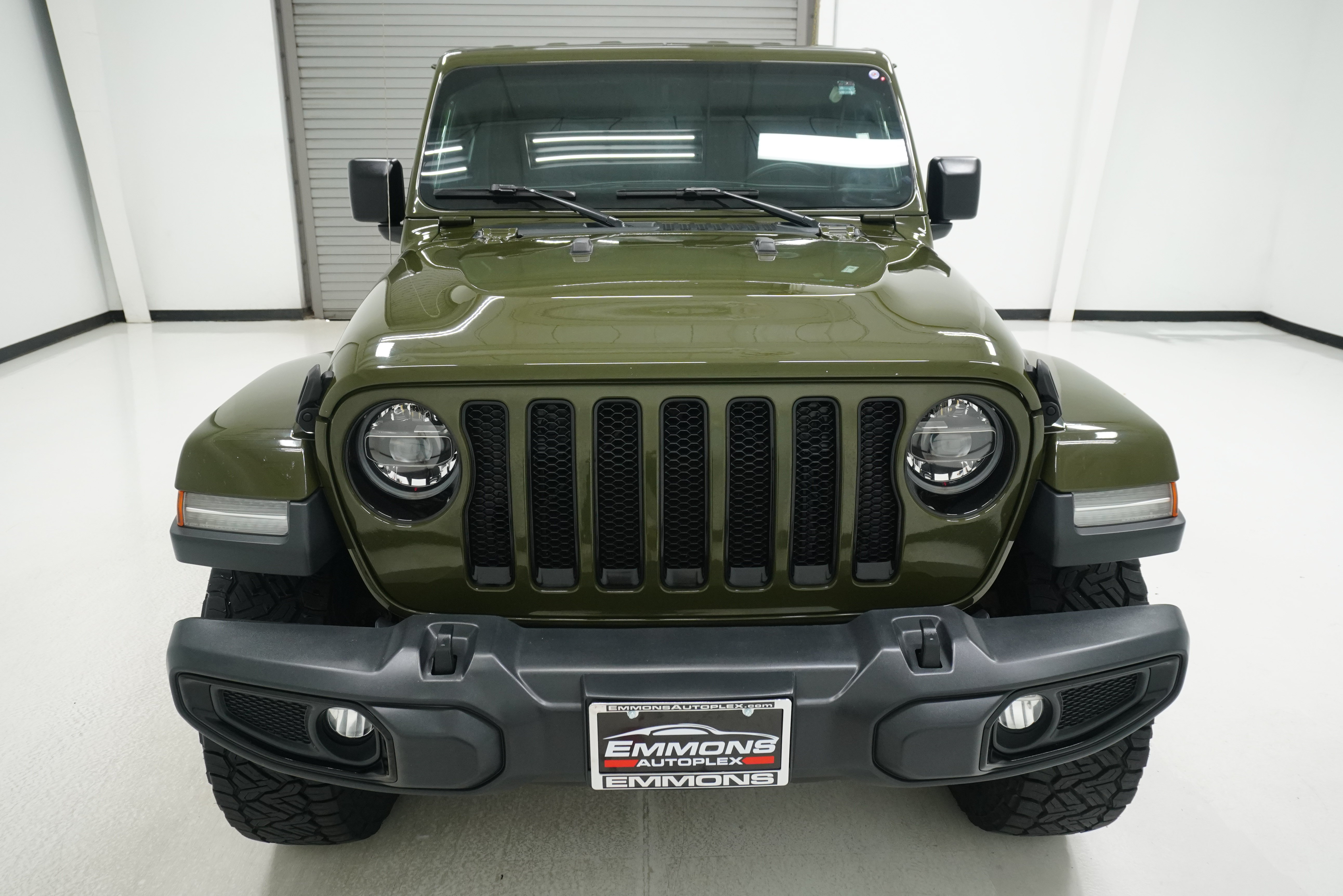 Used 2021 Jeep Wrangler Unlimited Sahara AWD/4WD image 2
