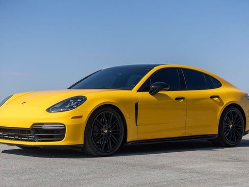 Used 2018 Porsche Panamera 4S AWD/4WD image 2