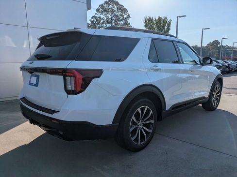 New 2026 Ford Explorer ST-Line RWD image 4