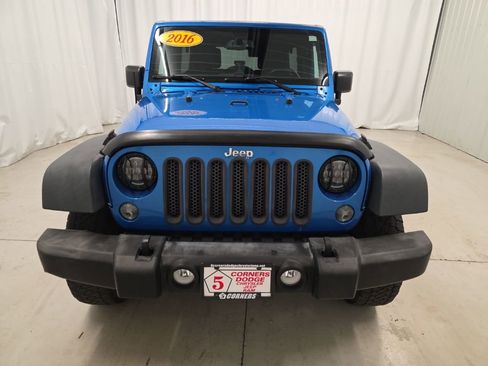 Used 2016 Jeep Wrangler Unlimited Sport w/ Quick Order Package 24S AWD/4WD image 8
