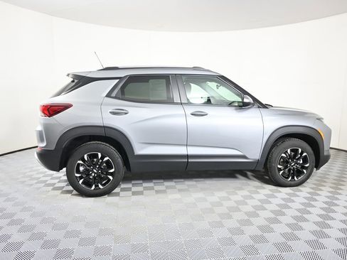 Used 2023 Chevrolet TrailBlazer LT w/ Convenience Package image 7