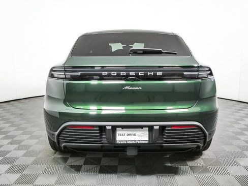 New 2026 Porsche Macan Electric RWD image 29