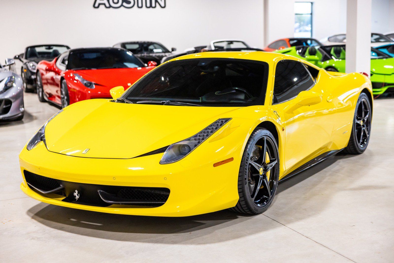 Used 2011 Ferrari 458 Italia Coupe RWD image 12