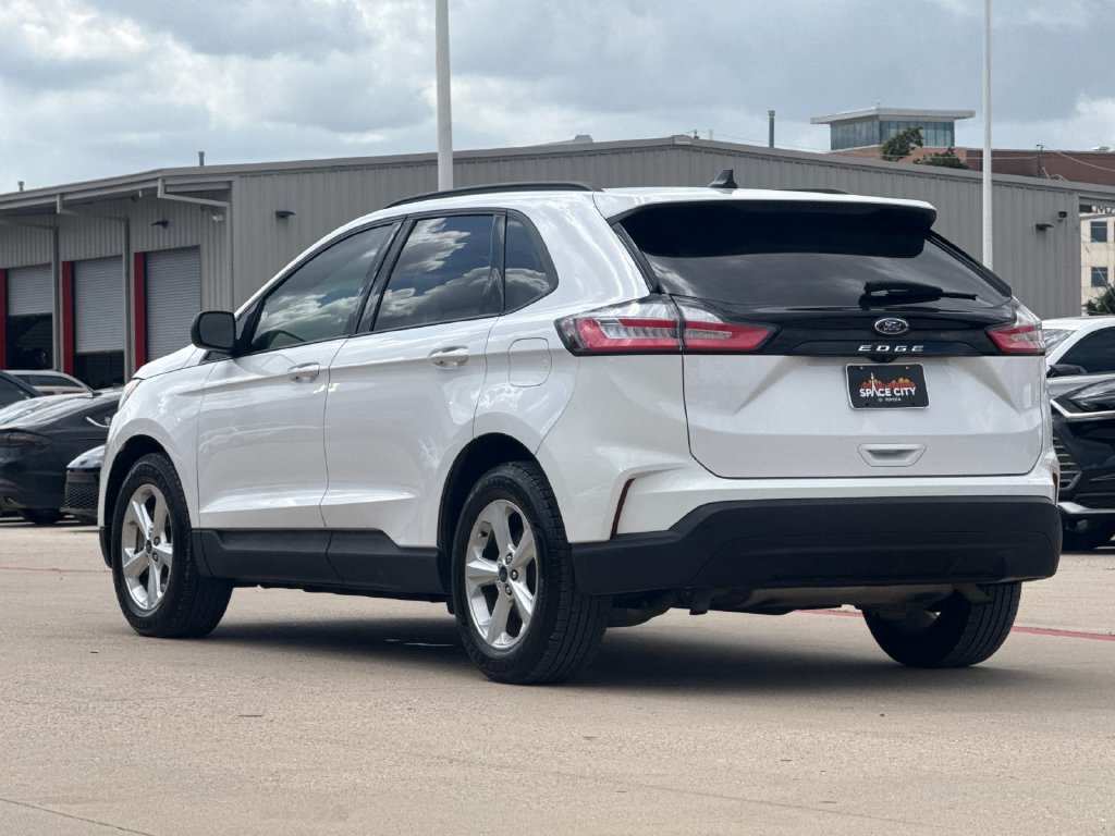 Used 2021 Ford Edge SE FWD image 4