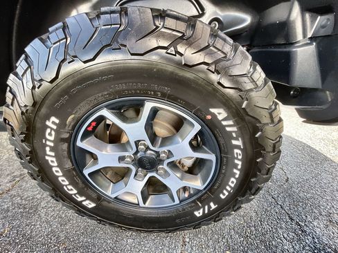 Used 2023 Jeep Wrangler Unlimited Rubicon w/ Cold Weather Group image 32