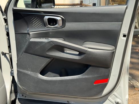 Used 2025 Kia Sorento S w/ Panoramic Sunroof Package FWD image 47