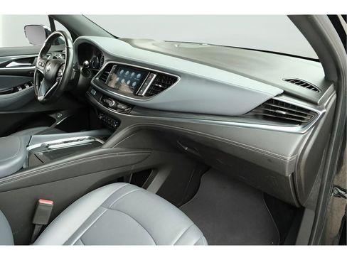Used 2024 Buick Enclave Premium AWD/4WD image 16
