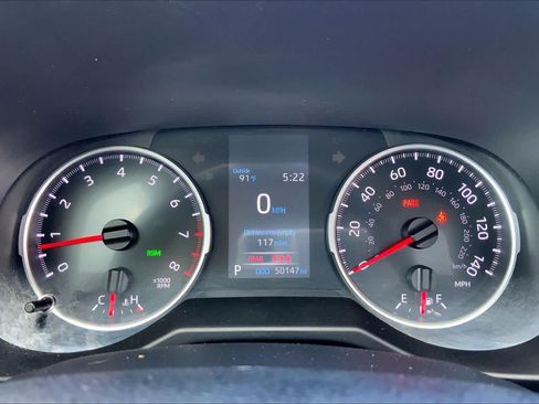 Used 2021 Toyota RAV4 XLE FWD image 25