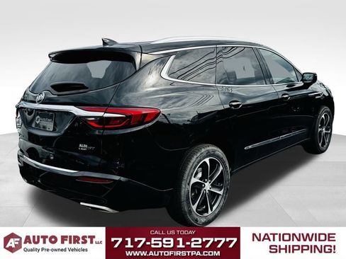 Used 2021 Buick Enclave Essence image 3