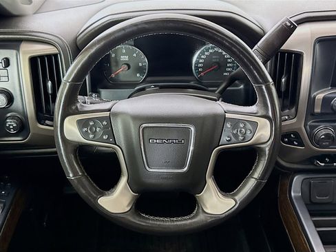 Used 2018 GMC Sierra 3500 Denali AWD/4WD image 4