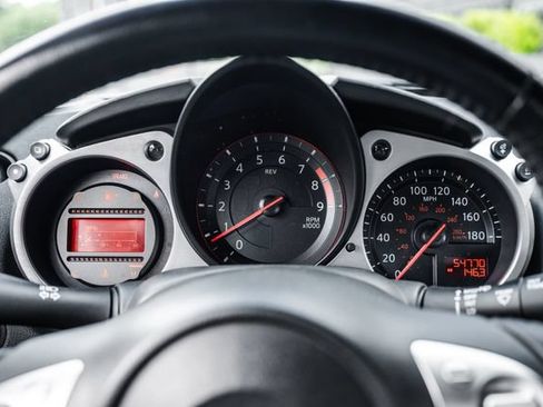 Used 2013 Nissan 370Z Coupe RWD image 50