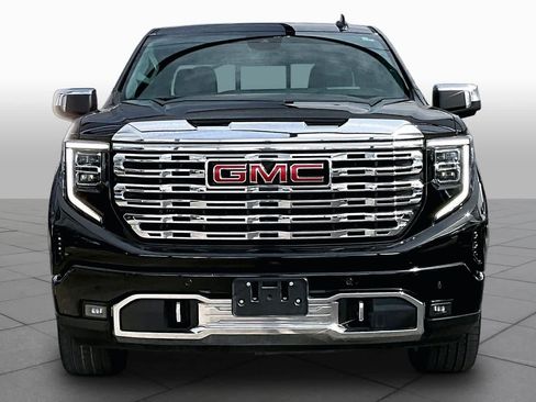 Used 2024 GMC Sierra 1500 Denali w/ Technology Package AWD/4WD image 4