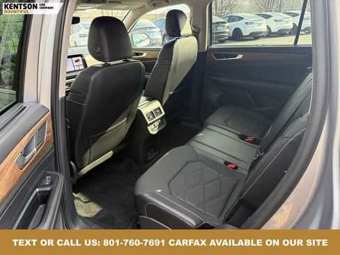 Used 2025 Volkswagen Atlas SE image 32